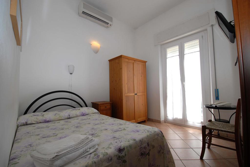 Hotel Luana Виареджо Экстерьер фото